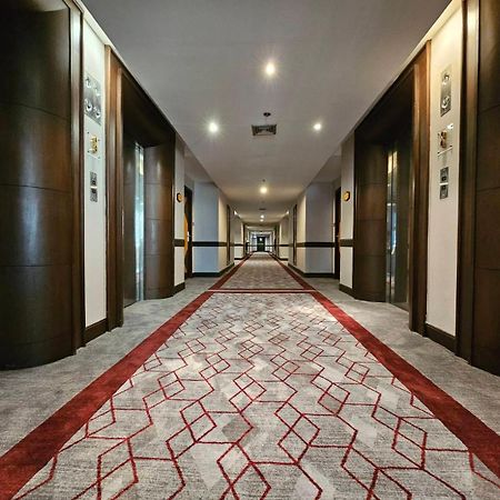 Zenith Sukhumvit Hotel Bangkok Exterior foto