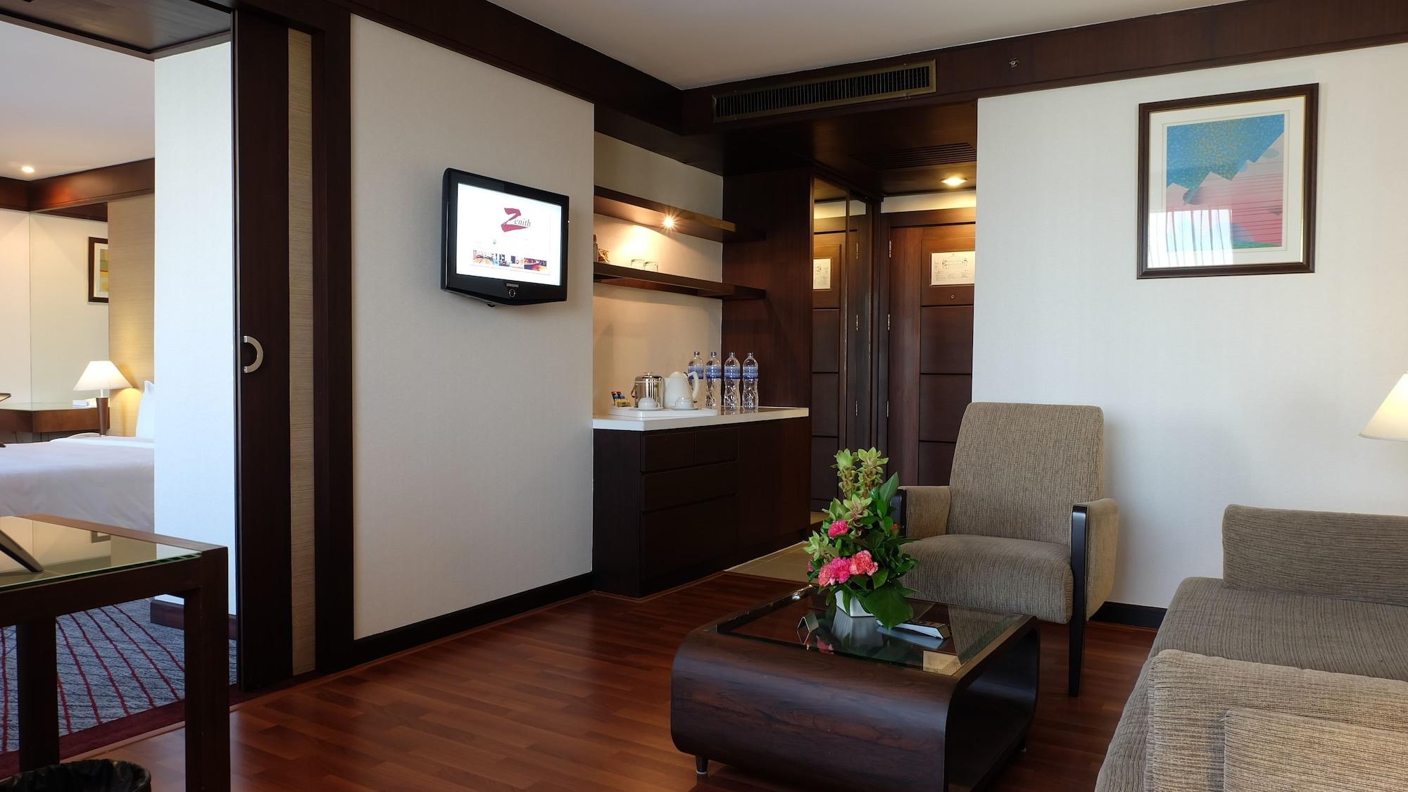 Zenith Sukhumvit Hotel Bangkok Exterior foto