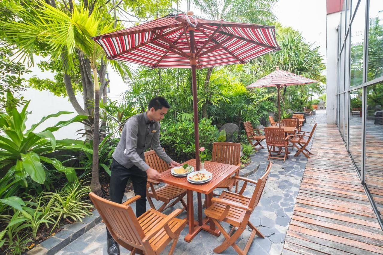 Zenith Sukhumvit Hotel Bangkok Exterior foto